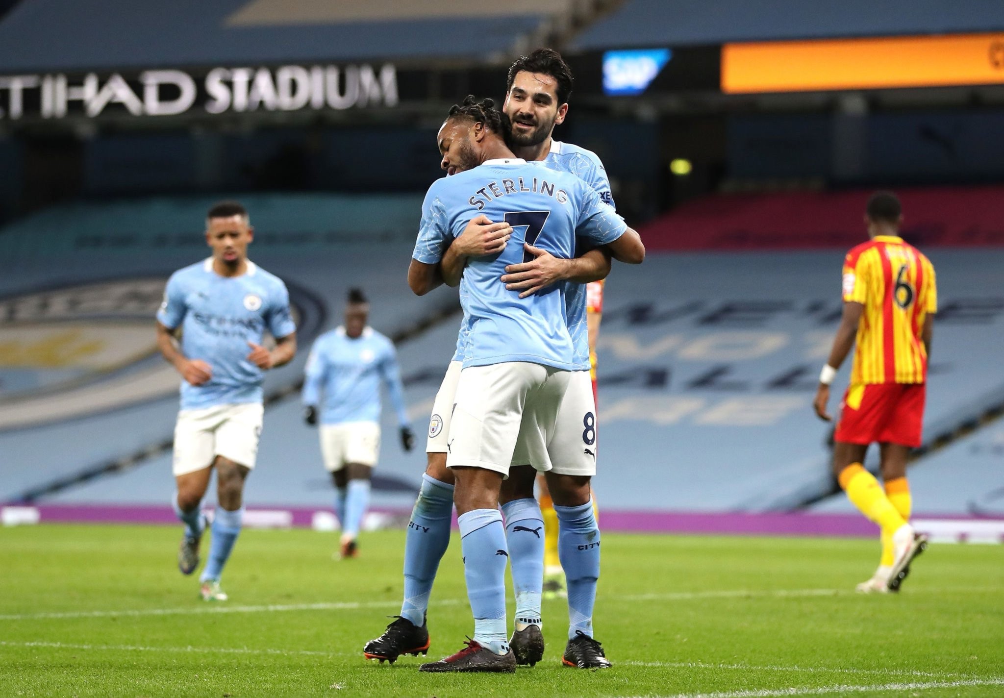 通过不懈的 通过不懈的